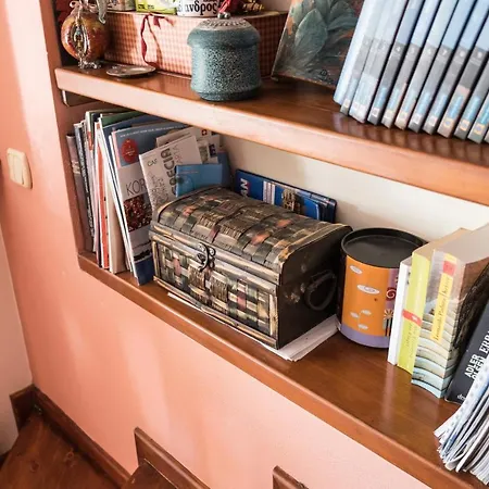 Vakantiehuis Riza Stone Cottage, Romantic House, Pet Friendly *