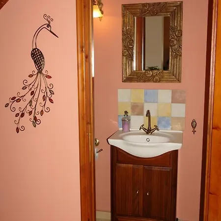 Riza Stone Cottage, Romantic House, Pet Friendly Casa de Férias