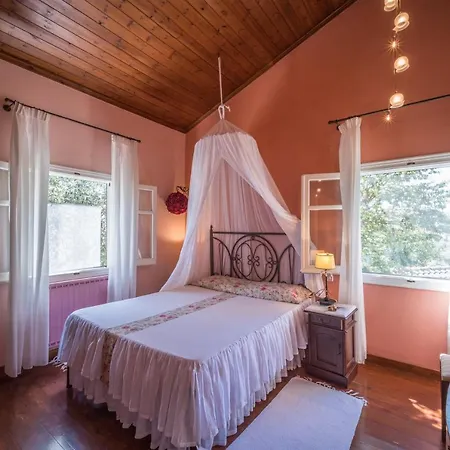 Riza Stone Cottage, Romantic House, Pet Friendly * Vátos