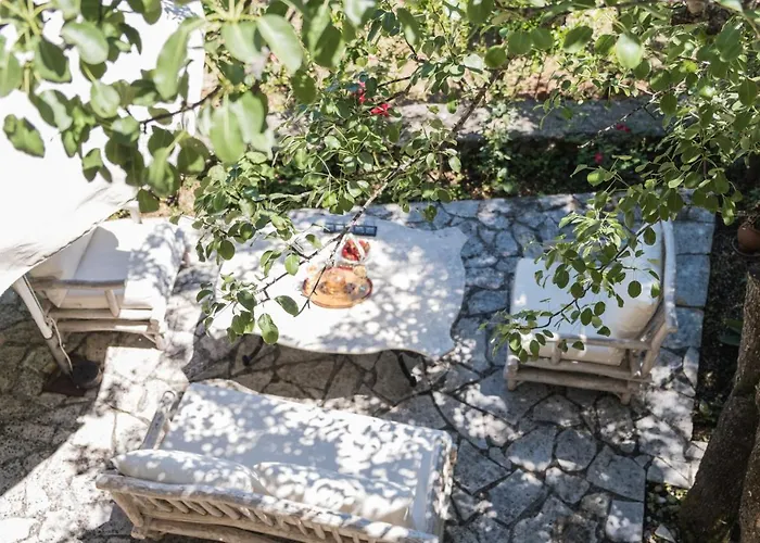 度假居 Riza Stone Cottage, Romantic House, Pet Friendly *