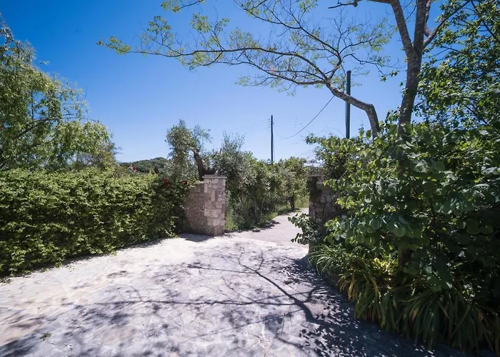 Riza Stone Cottage, Romantic House, Pet Friendly *