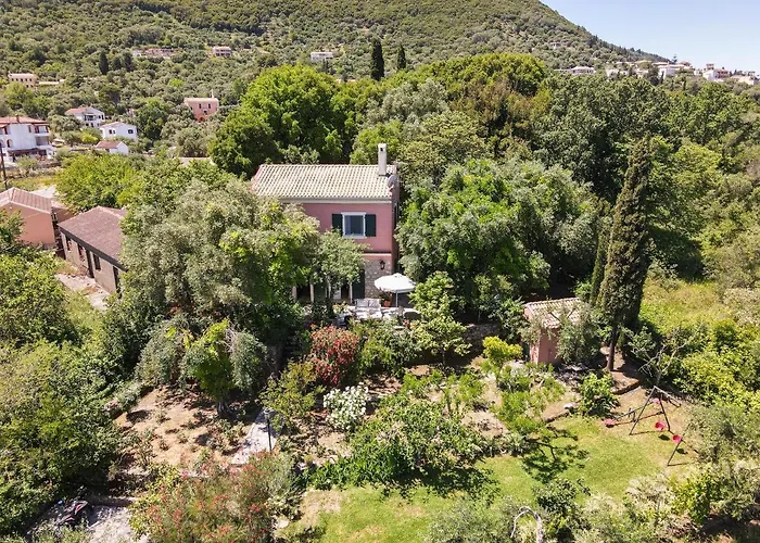 Riza Stone Cottage, Romantic House, Pet Friendly 度假居 Vátos