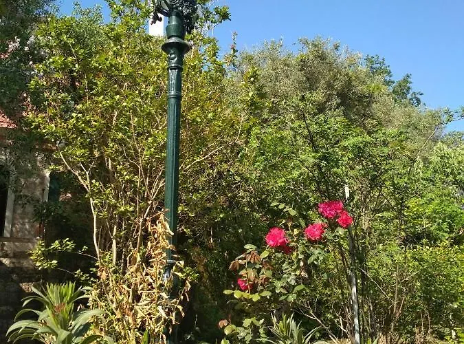 Riza Stone Cottage, Romantic House, Pet Friendly