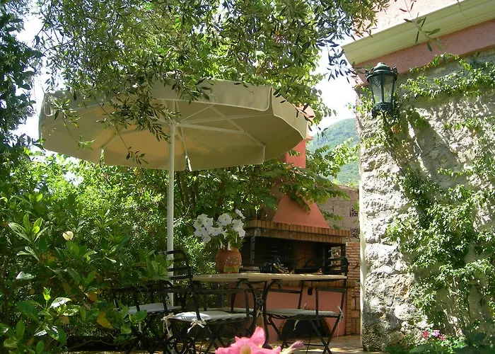 度假居 Riza Stone Cottage, Romantic House, Pet Friendly Vátos