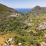 펜션 Riza Stone Cottage, Romantic House, Pet Friendly