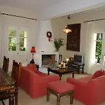 Riza Stone Cottage, Romantic House, Pet Friendly * Vátos