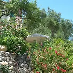Hébergement de vacances Riza Stone Cottage, Romantic House, Pet Friendly *