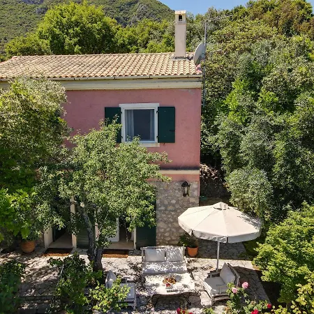 Hébergement de vacances Riza Stone Cottage, Romantic House, Pet Friendly