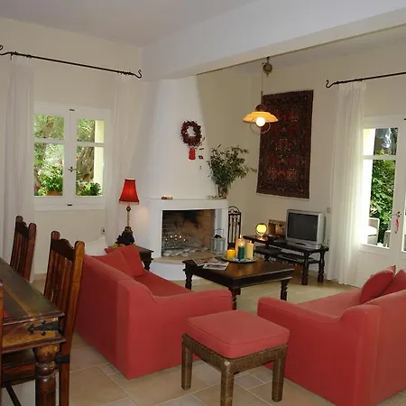 Riza Stone Cottage, Romantic House, Pet Friendly * Vátos