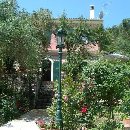 Riza Stone Cottage, Romantic House, Pet Friendly Casa vacanze Vátos