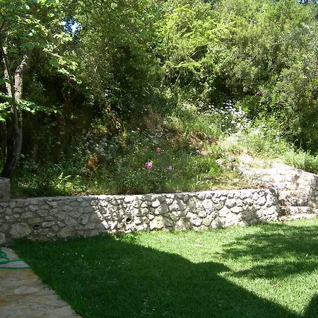 Riza Stone Cottage, Romantic House, Pet Friendly *