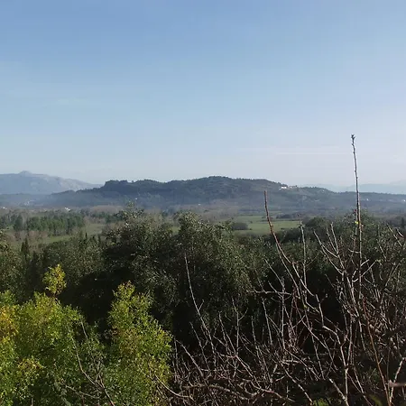 Riza Stone Cottage, Romantic House, Pet Friendly Casa de Férias *
