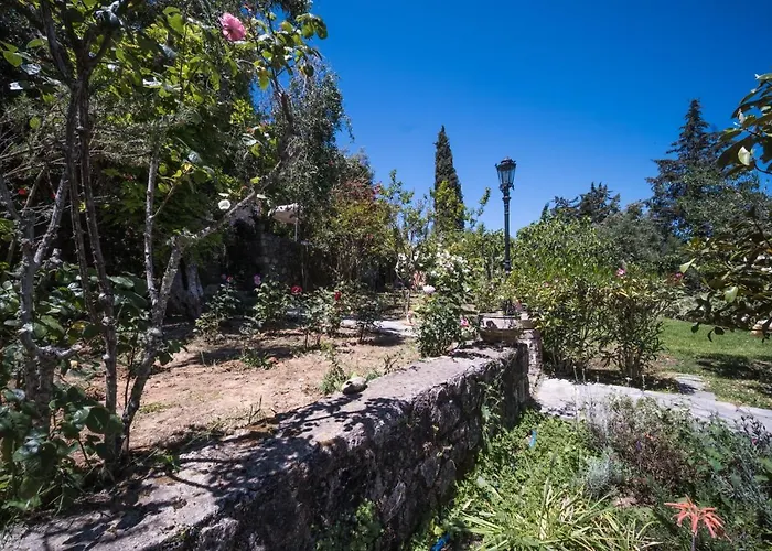 Riza Stone Cottage, Romantic House, Pet Friendly *
